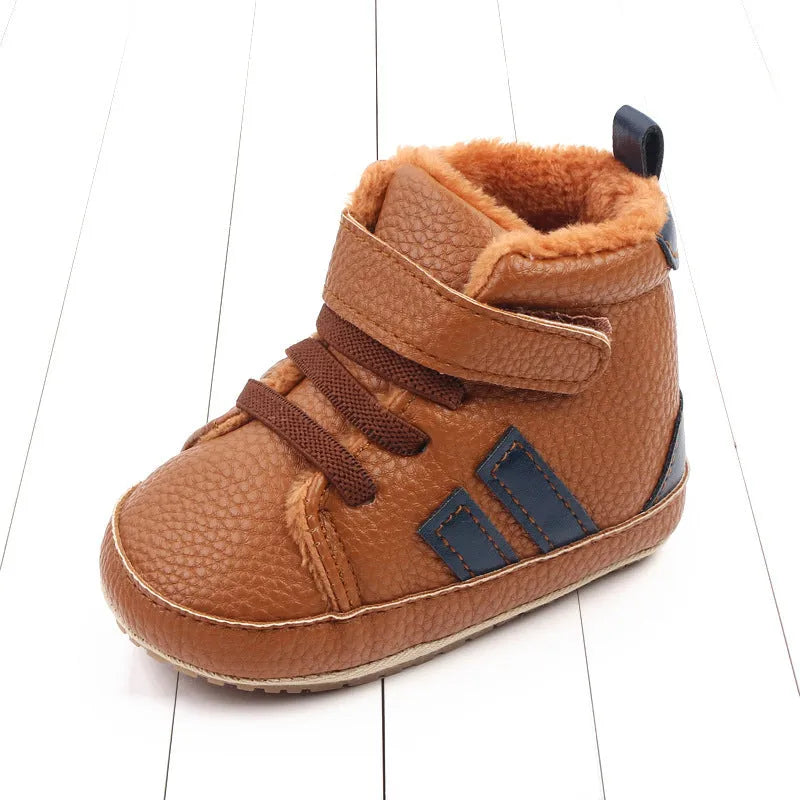 Zapatos Altos para Bebé – Brinda Comodidad y un Estilo Único a tu Bebé