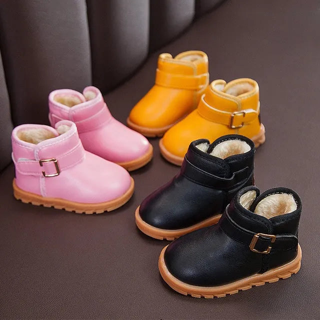 Botas de Invierno para Bebé – Comodidad y Estilo para sus Primeros Pasos
